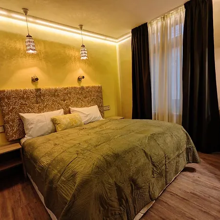 покрит Hotel 3*