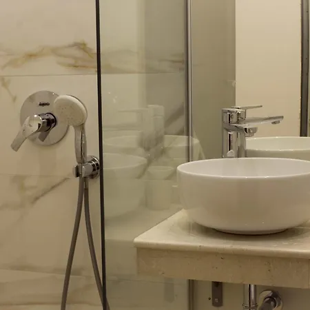 Hotel покрит 3*