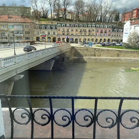 покрит 酒店