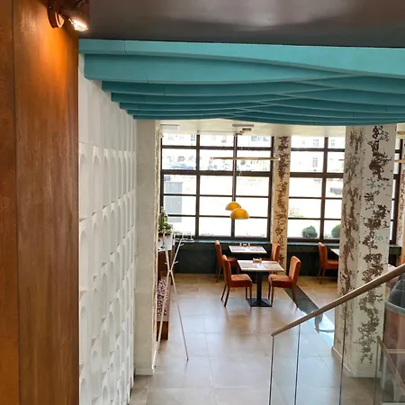 покрит Hotel 3*