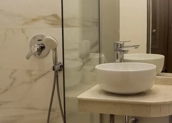 Hotel покрит 3*